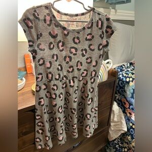 Cat & Jack Gray Dress with Pink Leopard Pattern size 6